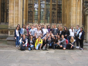  Die Schülerinnen und Schüler der Gutenbergschule auf den Spuren von Harry Potter in Oxford.